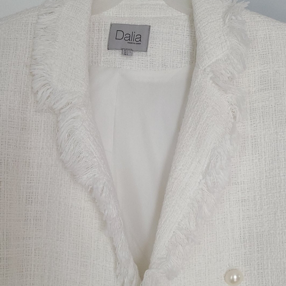 Dalia textured weave blazer - Picture 3 of 8